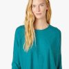 Women Beyond Yoga Long Sleeve Shirts | Featherweight Daydreamer Pullover